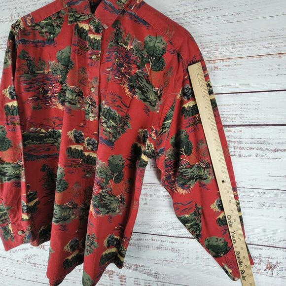 Bushwacker USA Button Up Shirt Womens Size M Dog Hunting All Over Print Red - Picture 3 of 8